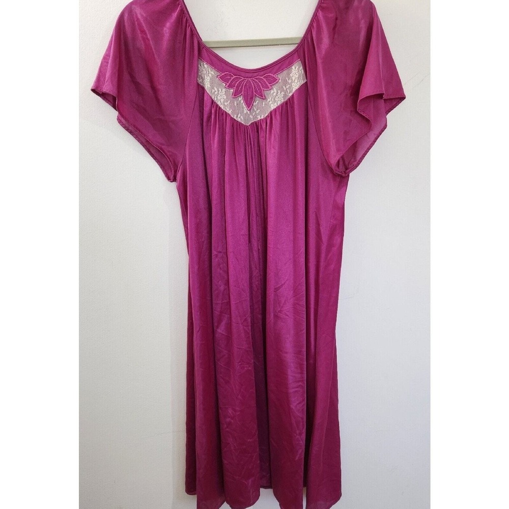 Finesse Women Nightgown OSFM Nylon Sleepwear Purple Pink Lace Vintage Made USA‎